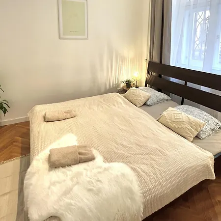 Mia - Old Town, Ac Apartment Bratislava