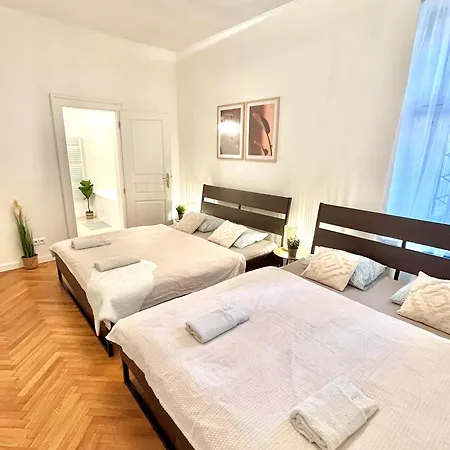 Mia - Old Town, Ac Apartment