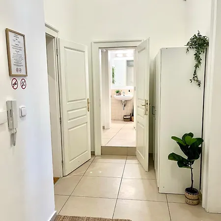 Mia - Old Town, Ac Bratislava